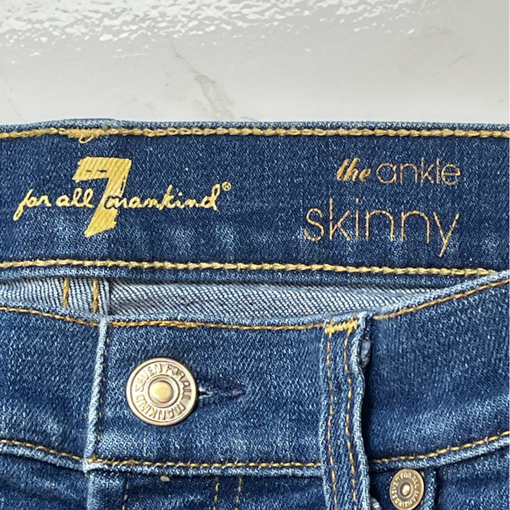 7 For All Mankind the ankle skinny jeans, size 28 - Picture 4 of 9